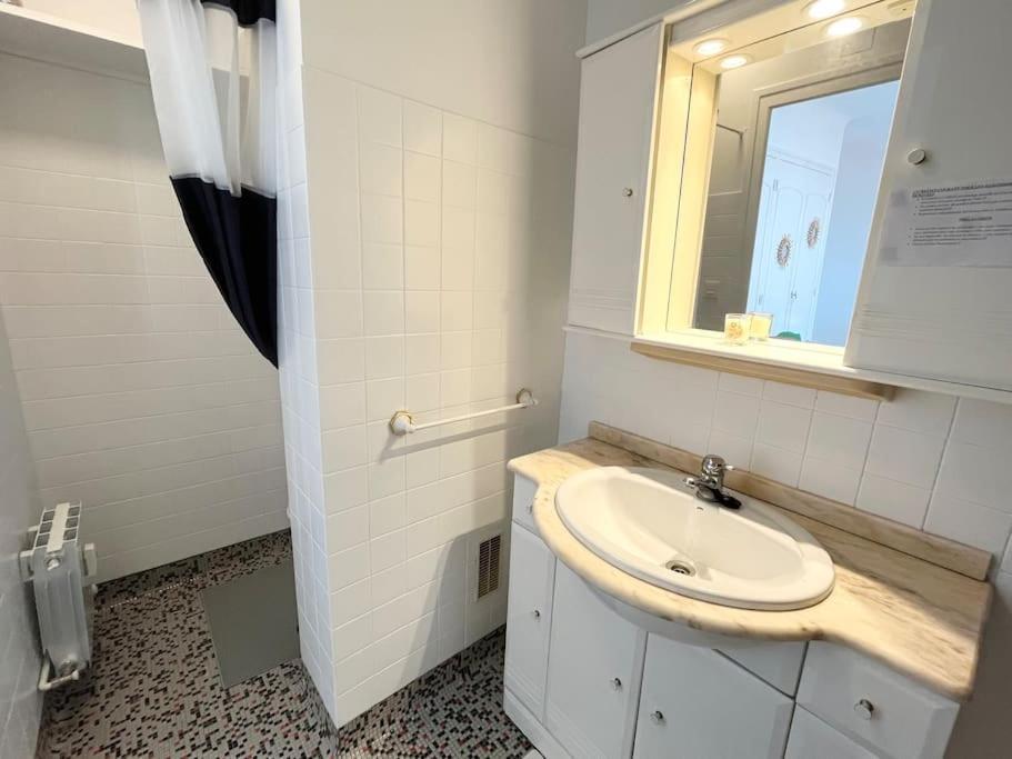 Hendaye Plage Charmant Studio 2Pers Avec Grande Terrasse Vue Mer Ngoại thất bức ảnh